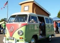 Kombi que leva cinema e circo