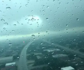 ventania e chuva de granizo
